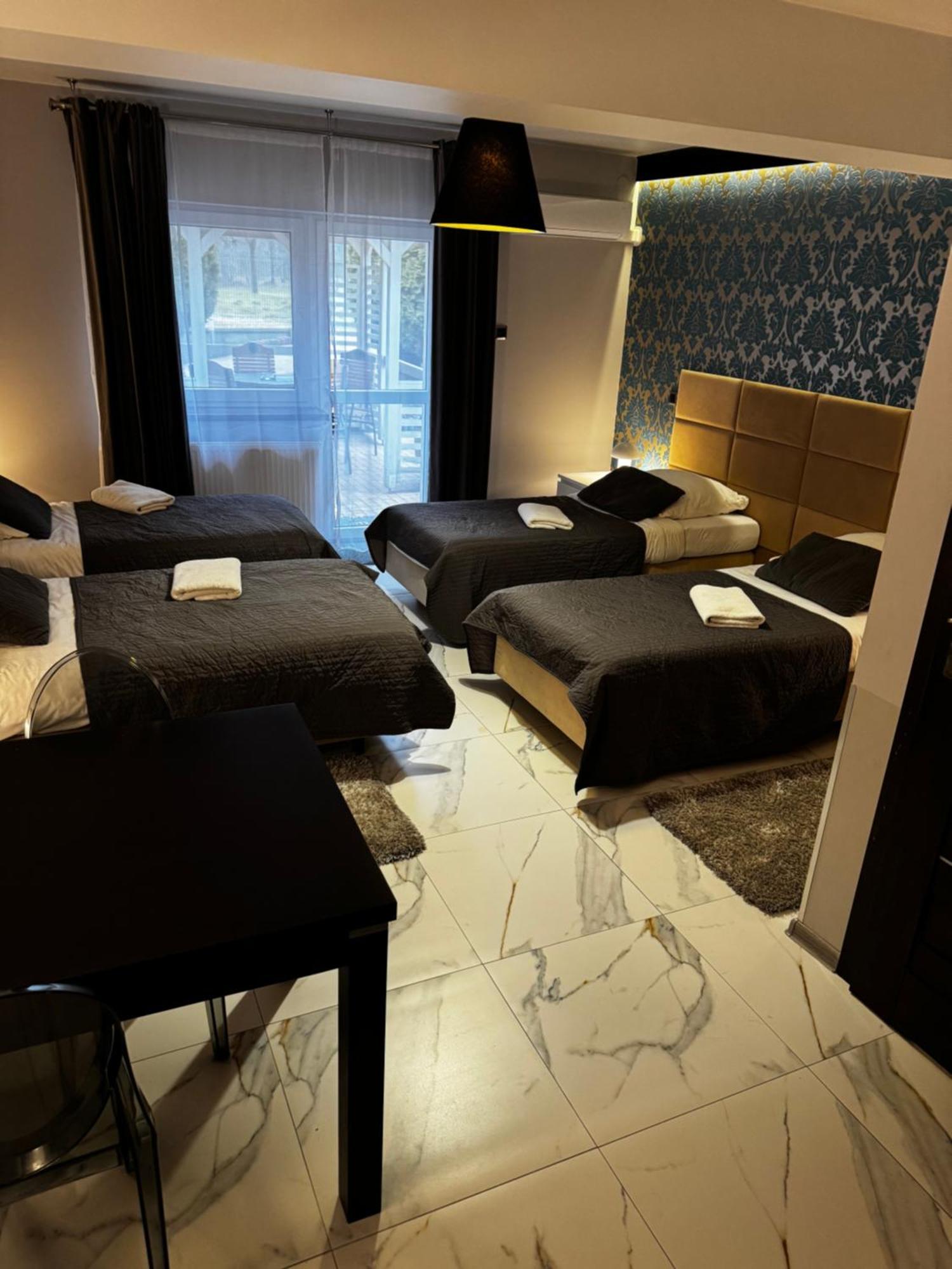 B&M Guesthouse Oświęcim Εξωτερικό φωτογραφία