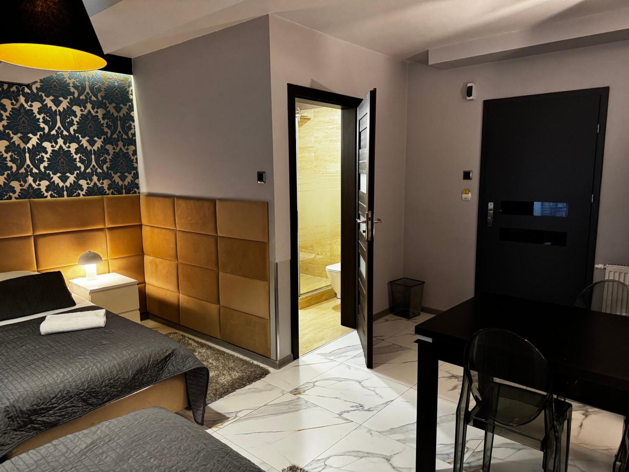 B&M Guesthouse Oświęcim Εξωτερικό φωτογραφία