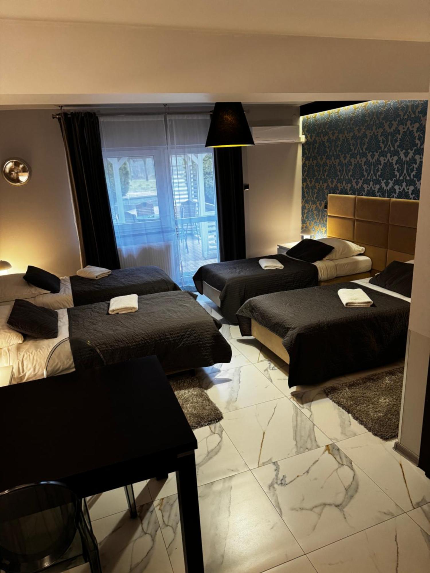 B&M Guesthouse Oświęcim Εξωτερικό φωτογραφία