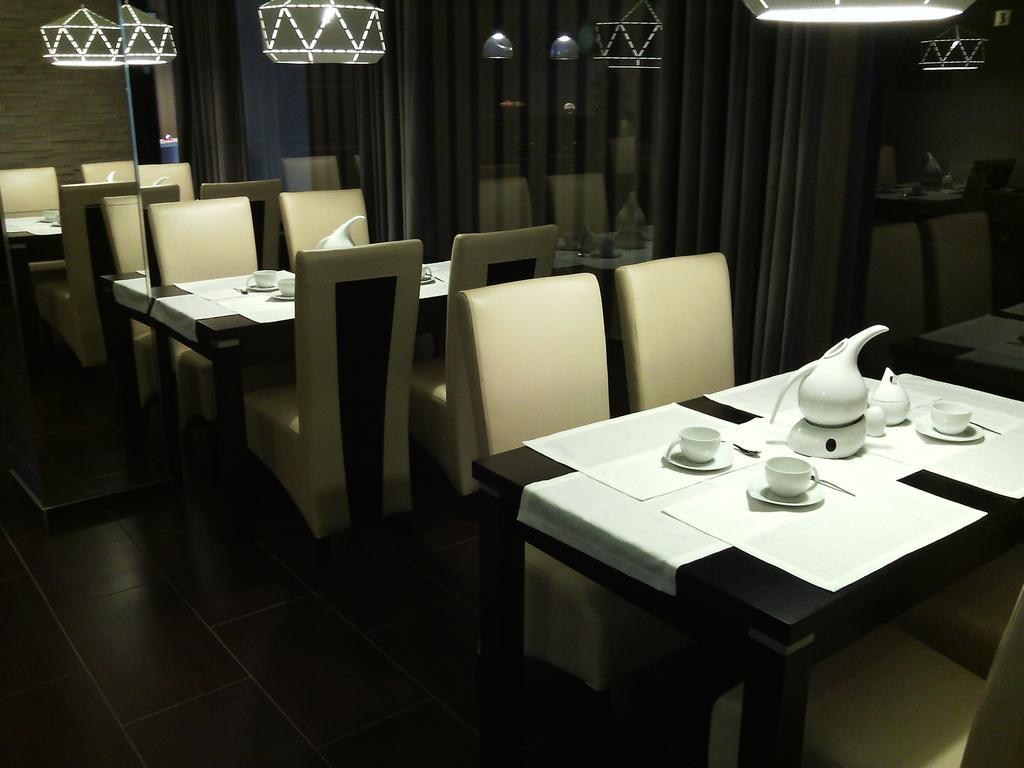 B&M Guesthouse Oświęcim Εξωτερικό φωτογραφία