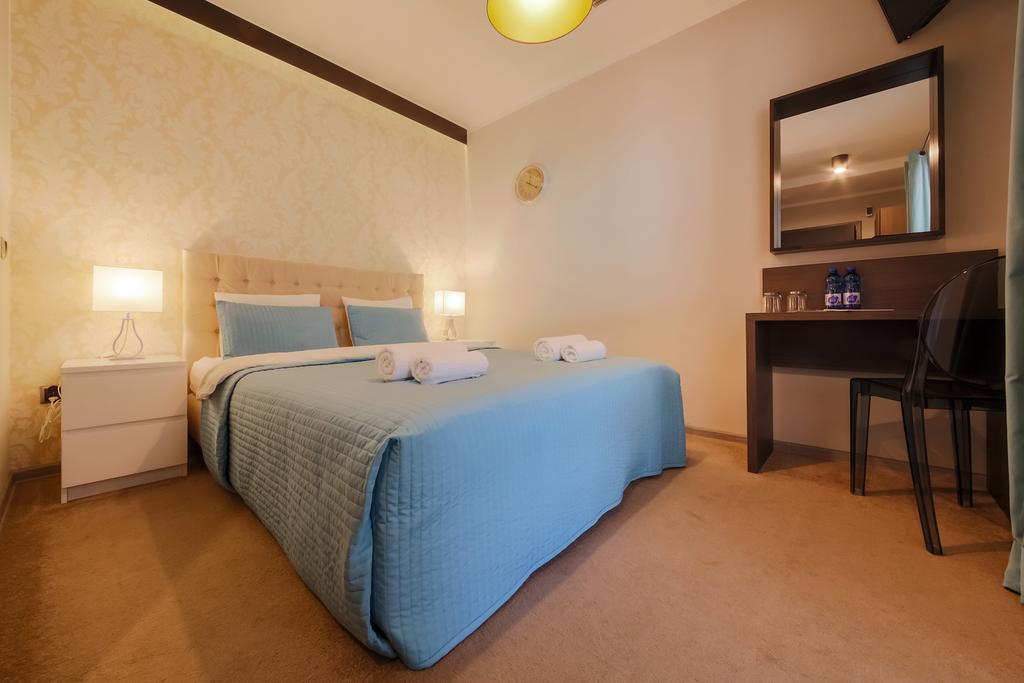 B&M Guesthouse Oświęcim Εξωτερικό φωτογραφία