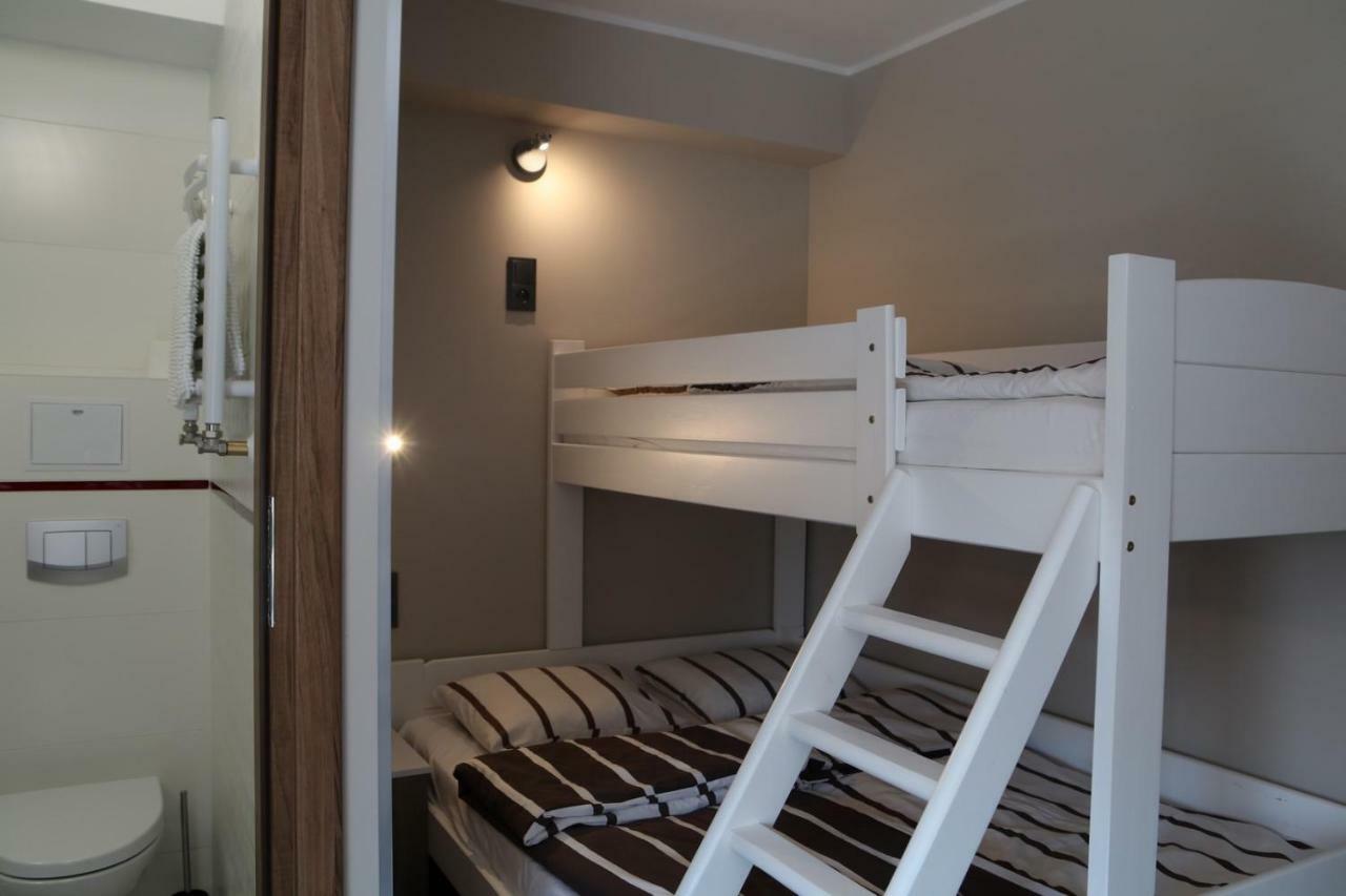 B&M Guesthouse Oświęcim Εξωτερικό φωτογραφία